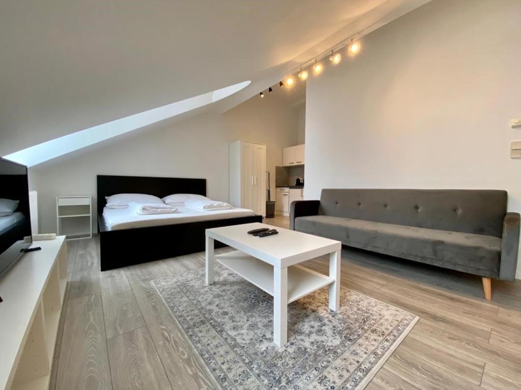 Central Apartment In Vienna Near Metro Экстерьер фото